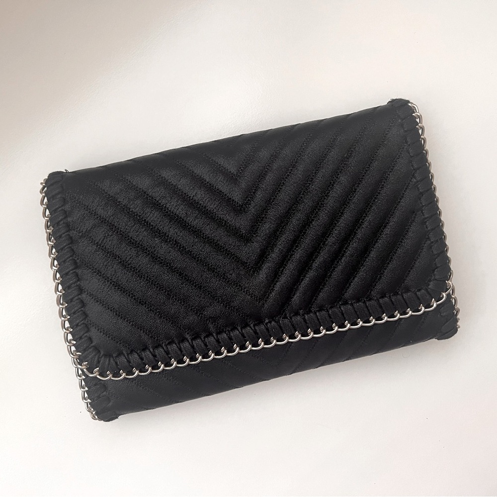 Chelsea28 Clutch
